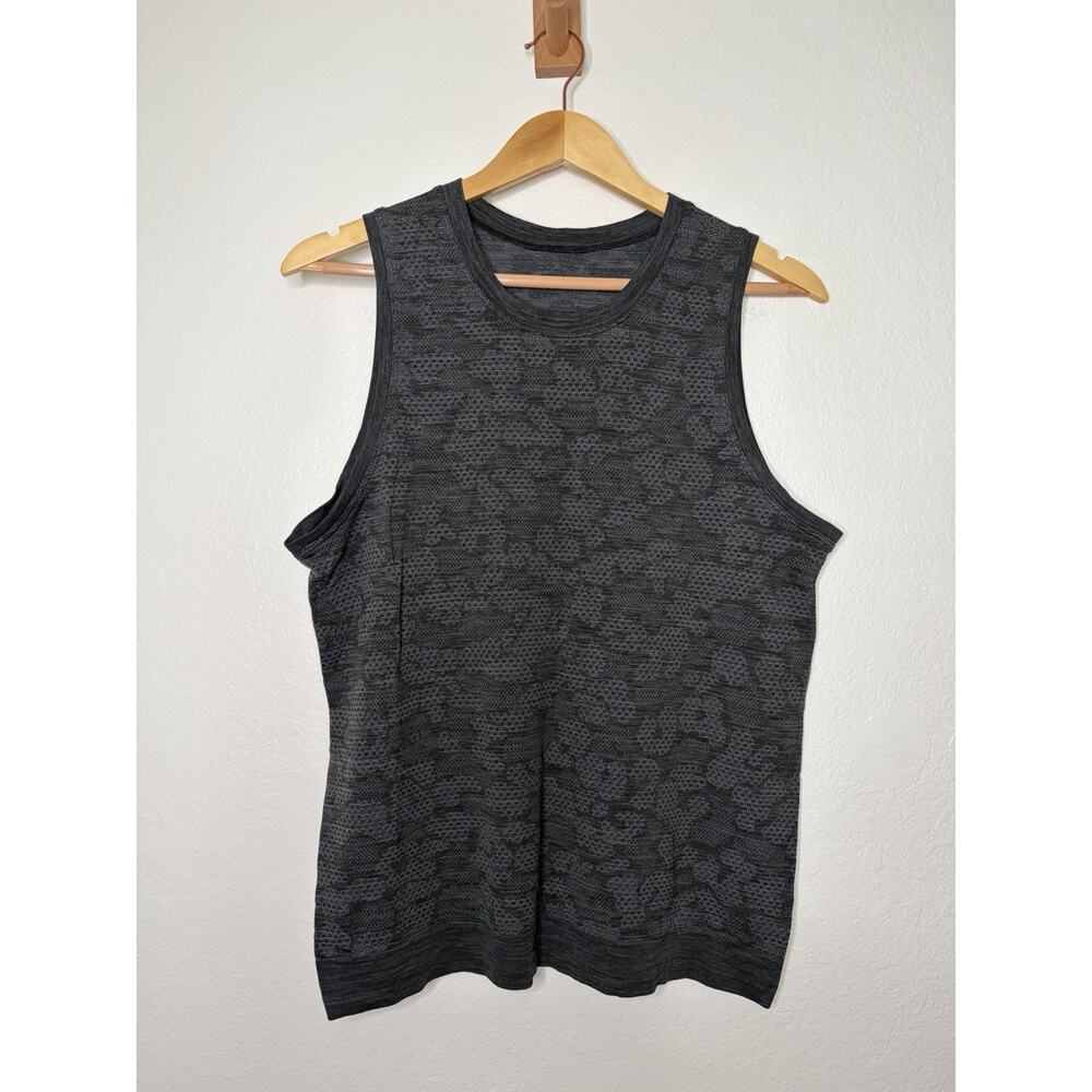 Lululemon Breeze By Muscle Tank Gray Black Camo Size 10 Activewear